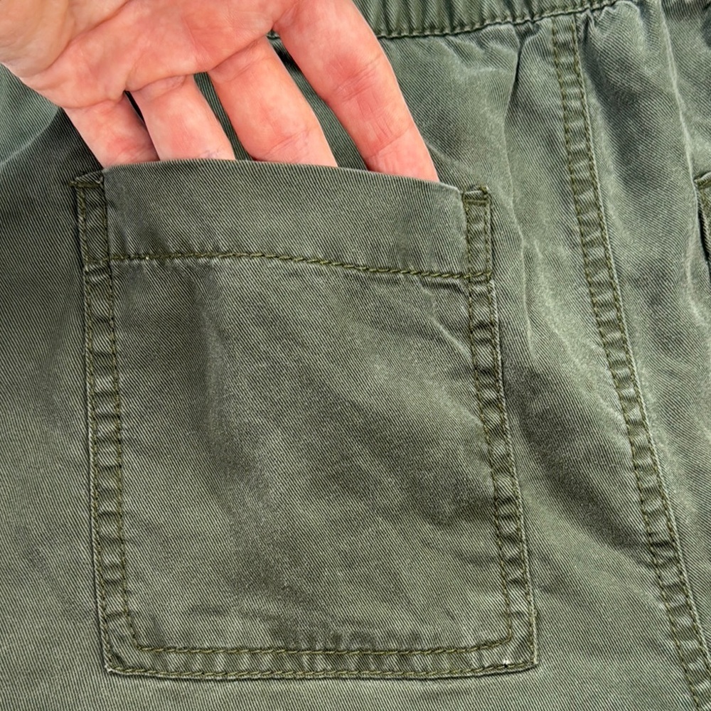 Loft Women’s Olive Green Pull On Tie Waist Casual Shorts - Picture 9 of 11